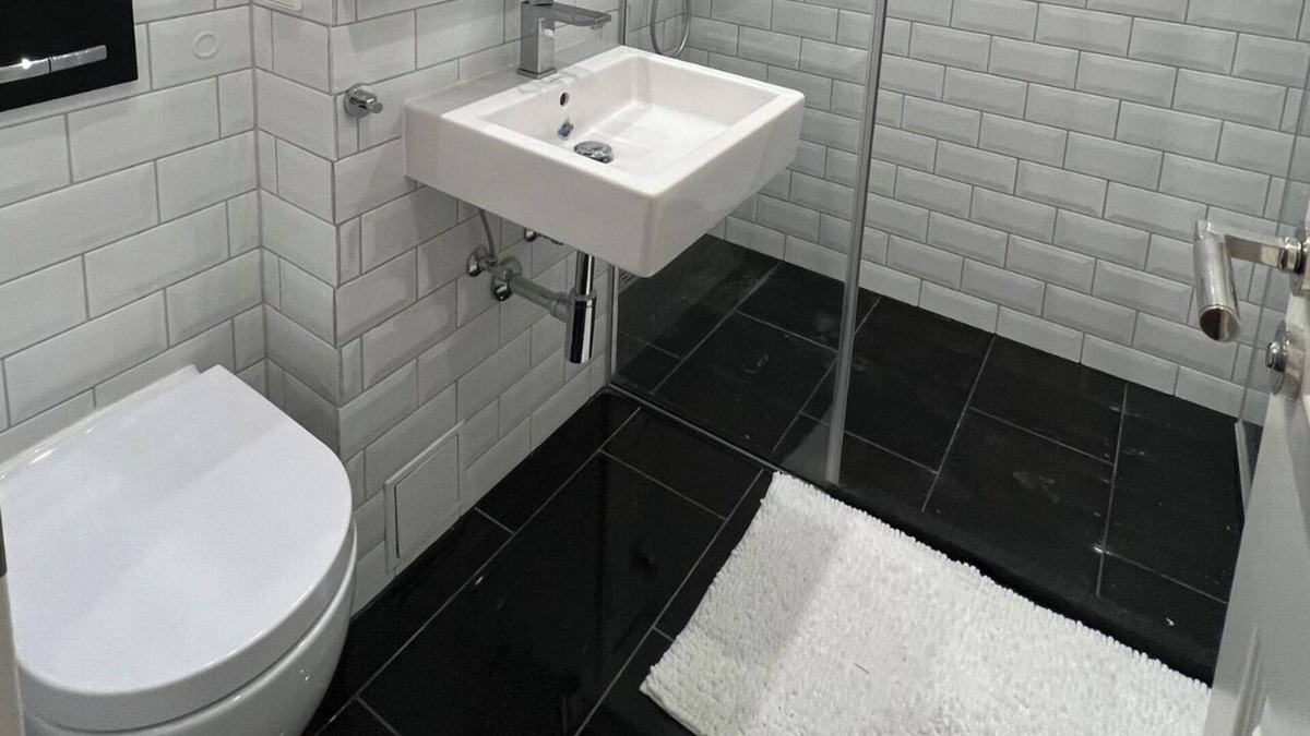 Raderthal Apartment | Vrbo Property
