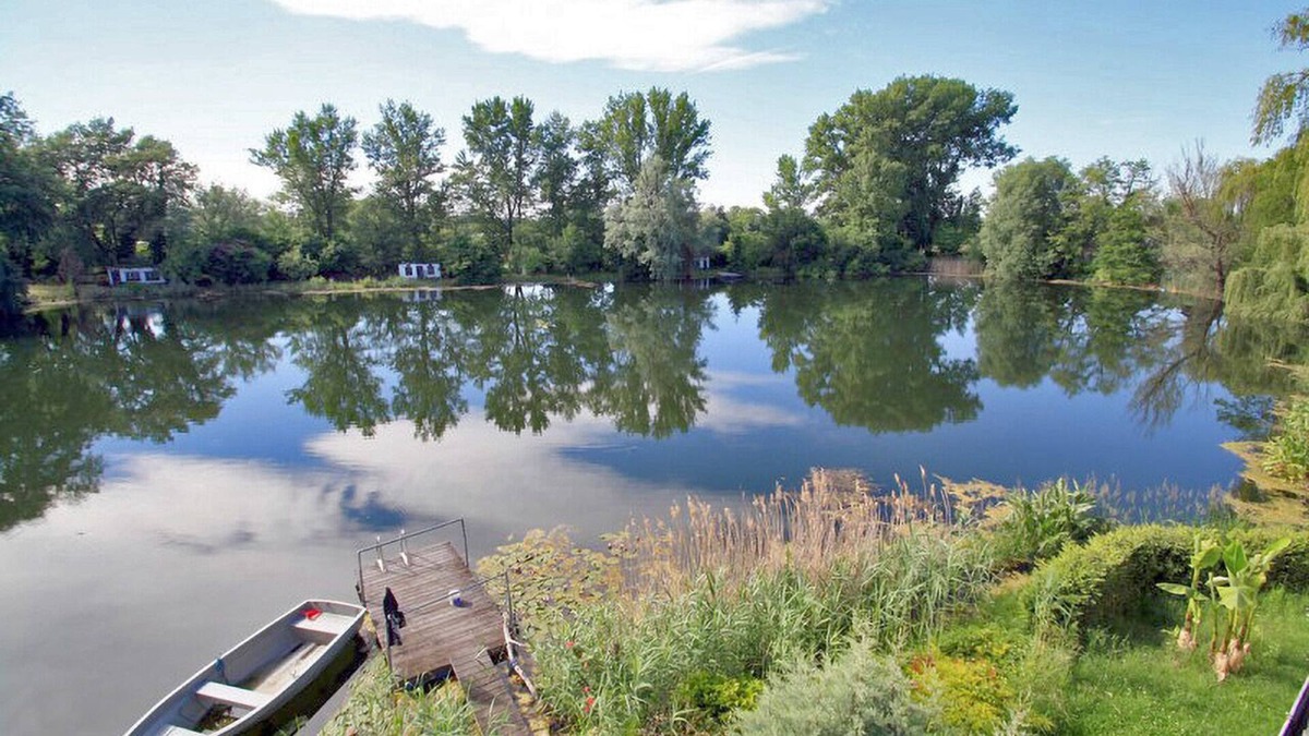 Knielingen Apartment | Vrbo Property