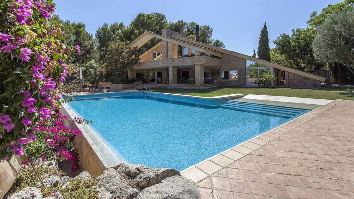 Los Monasterios Villa | Vrbo Property