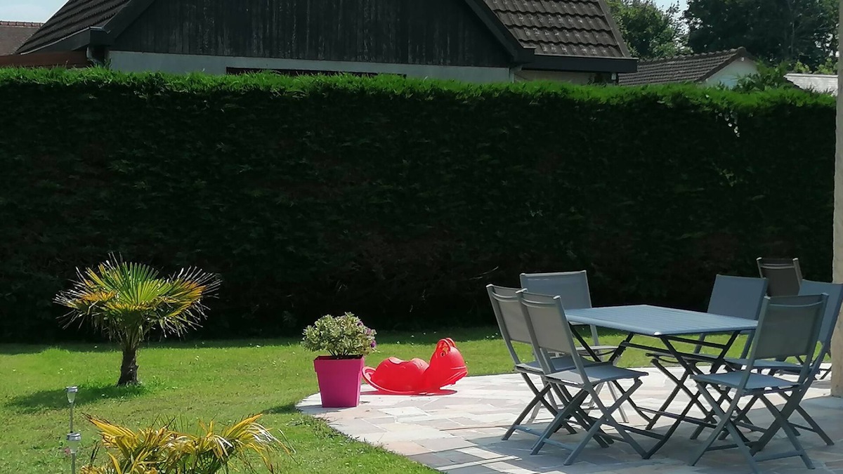 Asnelles House | Vrbo Property