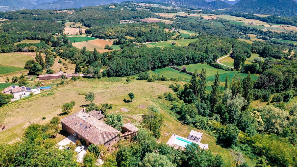 Truinas House | Vrbo Property