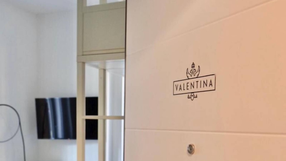 De Angeli Apartment | Vrbo Property