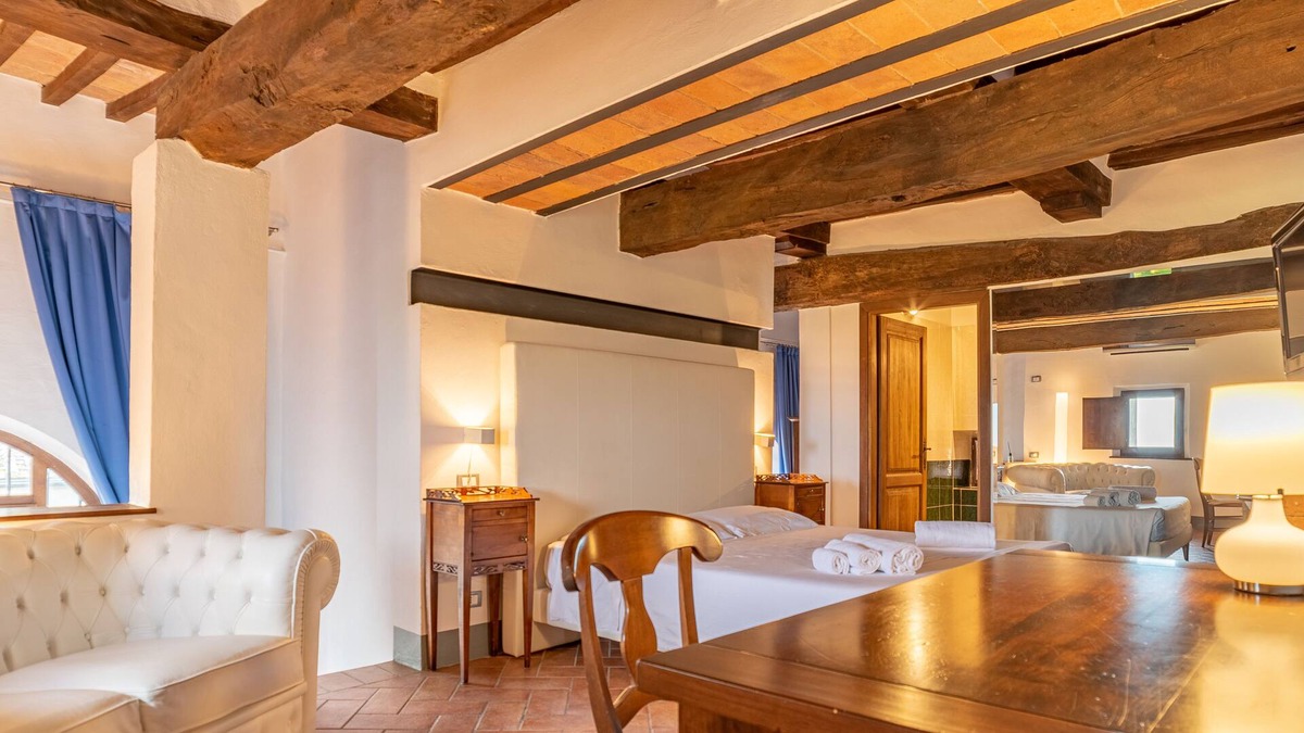 Montefollonico Apartment | Vrbo Property