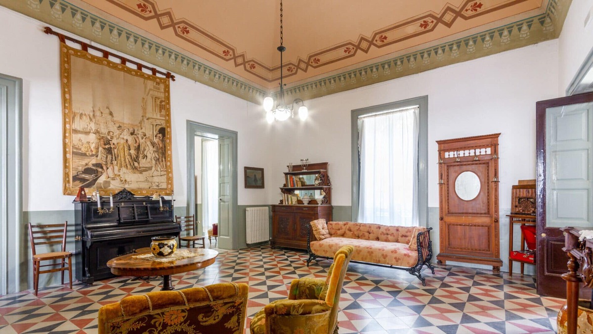 Squinzano Apartment | Vrbo Property