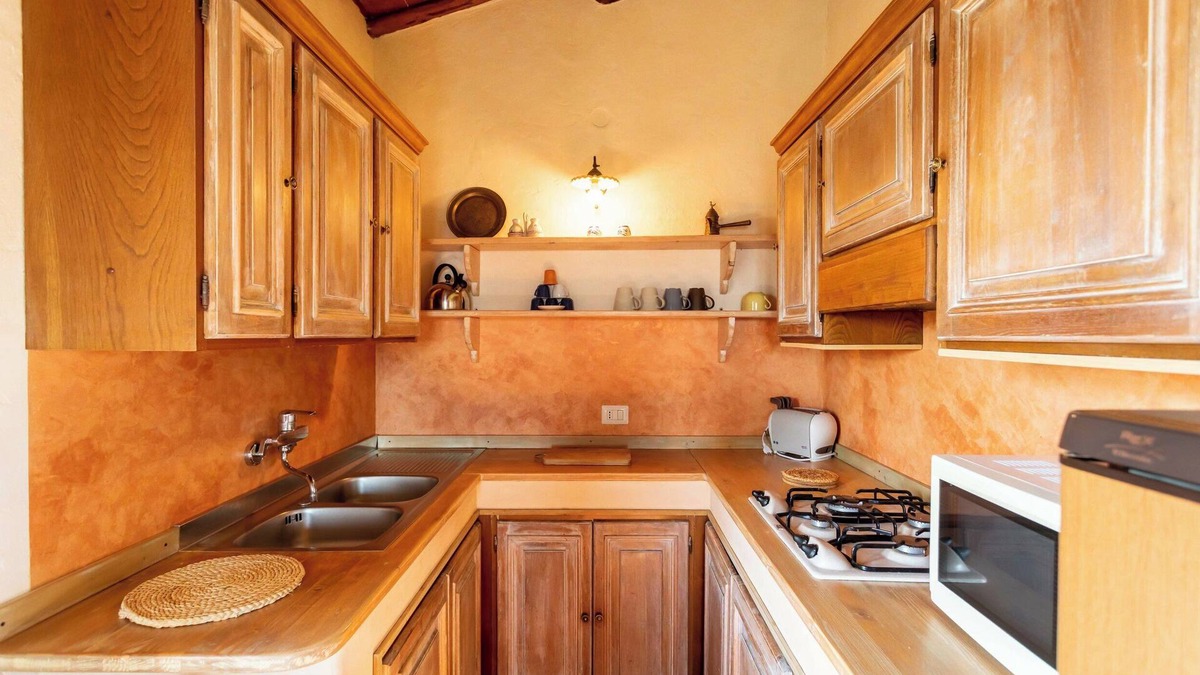 Lucignano Apartment | Vrbo Property