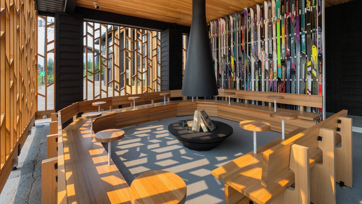 Revelstoke Hotel | VRGE Revelstoke