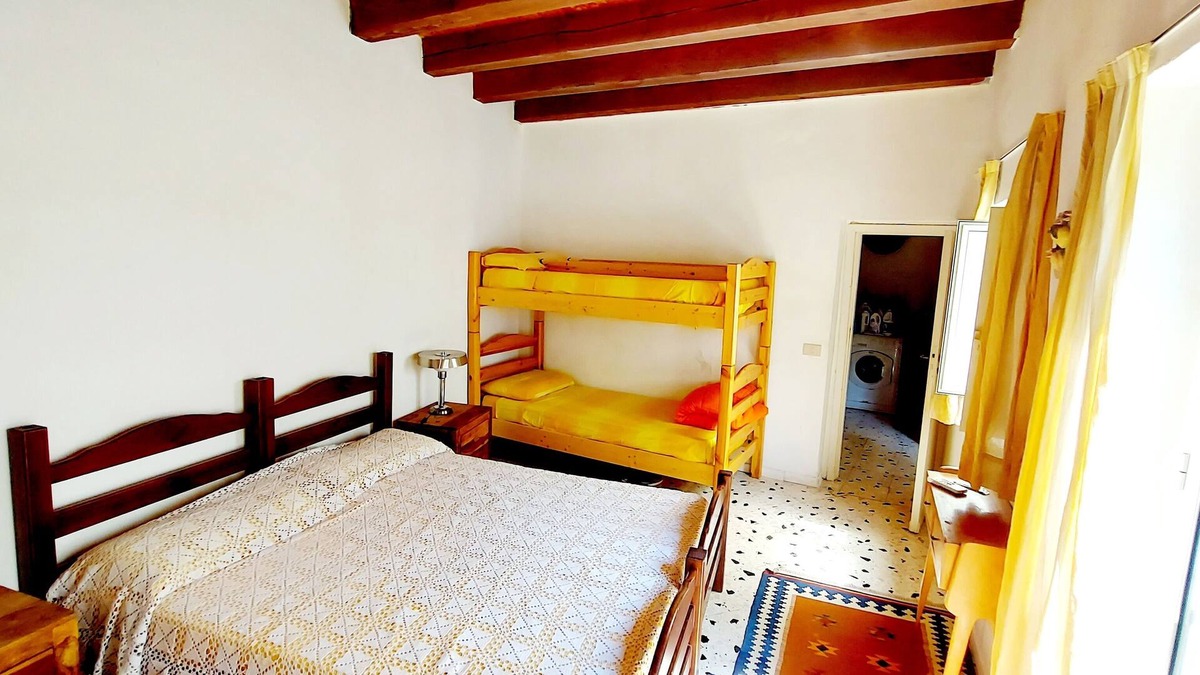 Centro Storico House | Vucciria's Yellow Cozy Room