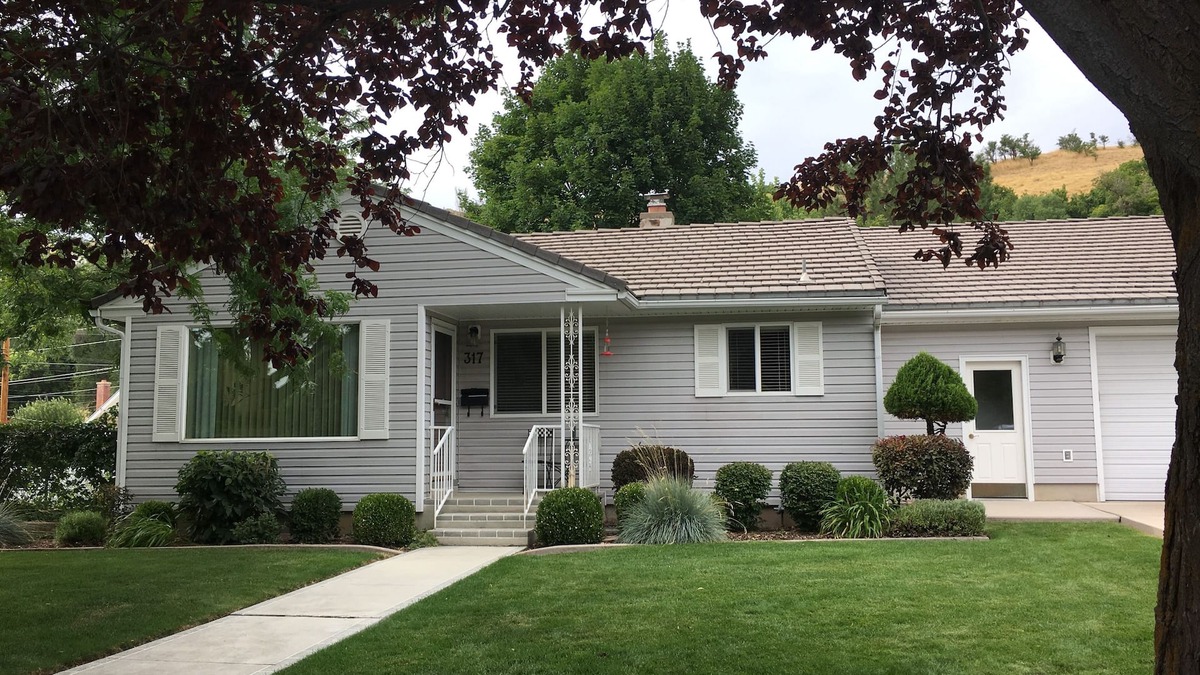 Logan House | Vucy's 4 Season Retreat - 5 min. from USU, Logan Temple & Logan Canyon