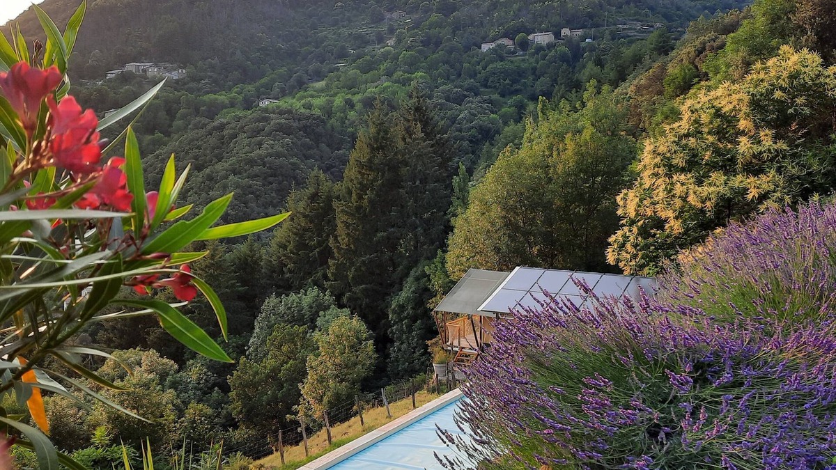 Chirols Cabin | Vue Imprenable, Piscine 4mx14m à Partager Uniquement Avec les Propriétaires