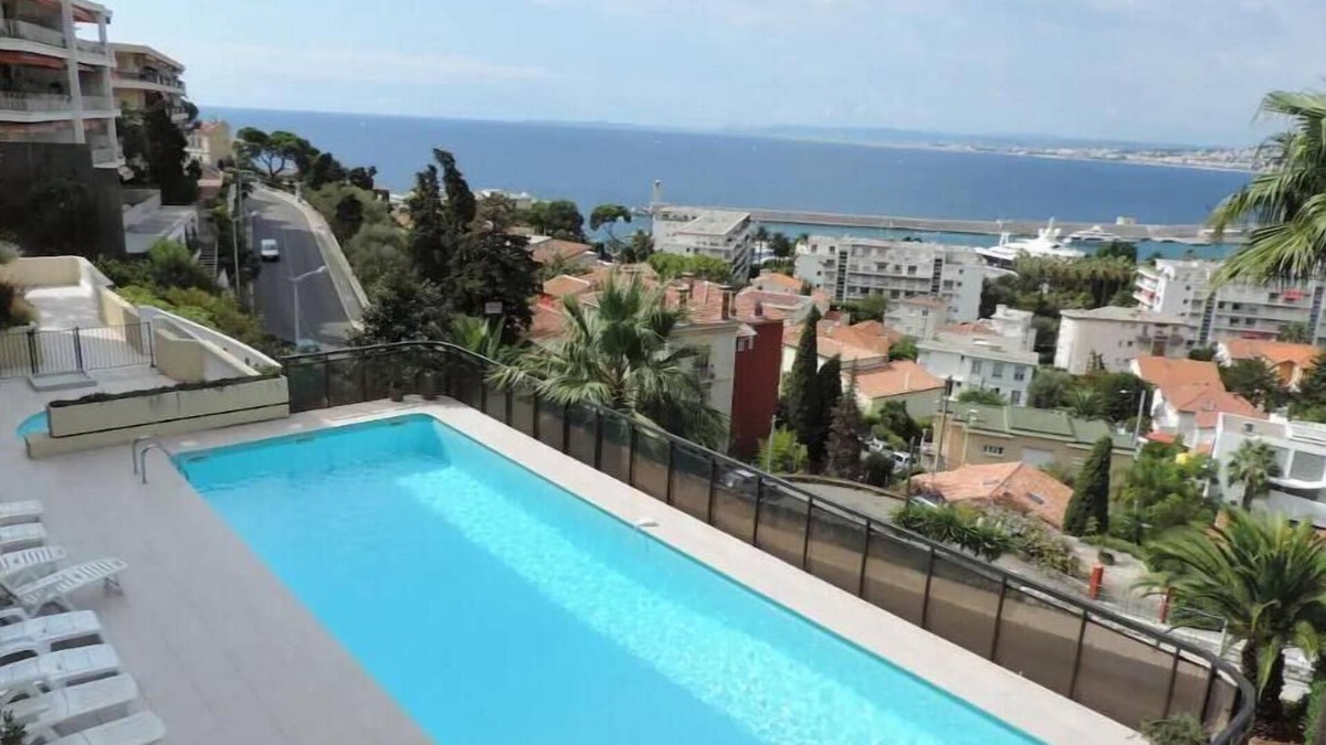 Mont Boron Apartment | Vue mer Incroyable, Appartement Entièrement Rénové Avec Piscine et Garage