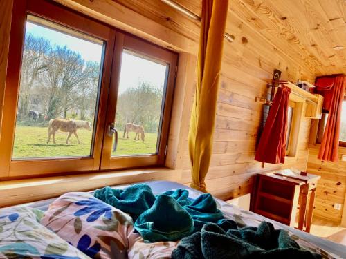 La Chapelle-Cecelin House | Vue Poneys, 40min Mt St Michel 30min Mer Draps Serviettes Baie Normandie Cottage