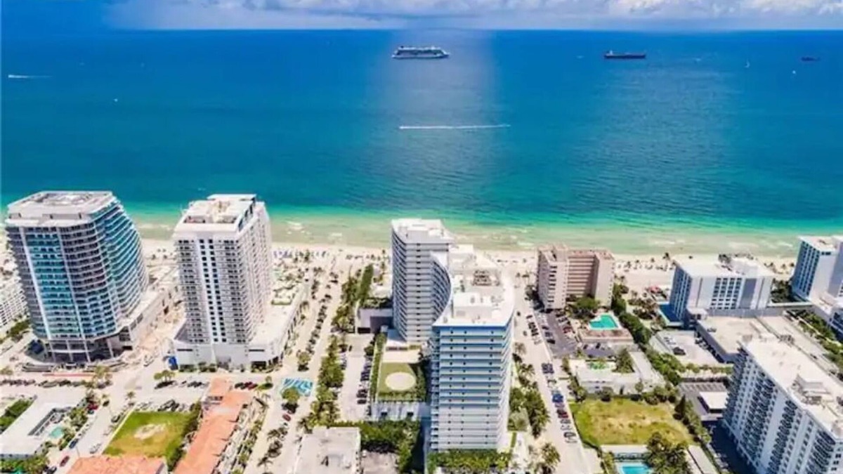 Barrier Island Apartment | W Hotel - Beachfront 2 bedroom oasis