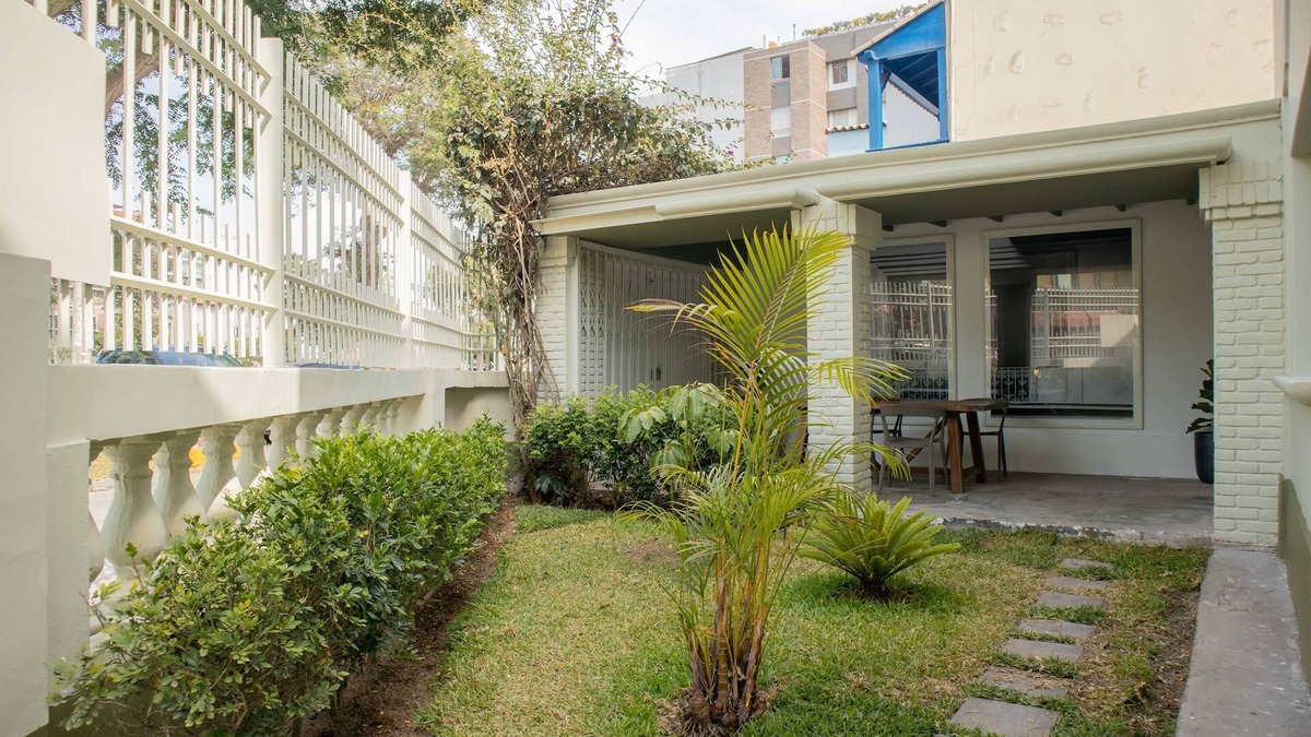 Leuro Apartment | w Impressive 5BR w Terrace in Miraflores
