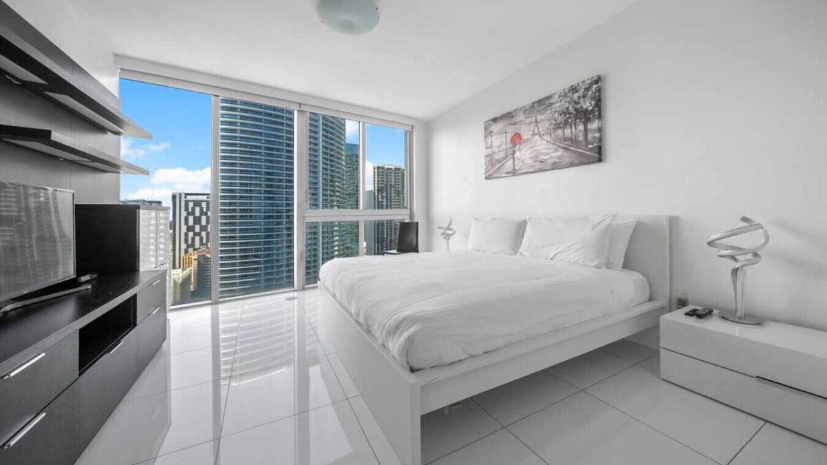 Downtown Miami Apartment | W Miami - LUXURY condo w/Amazing Views