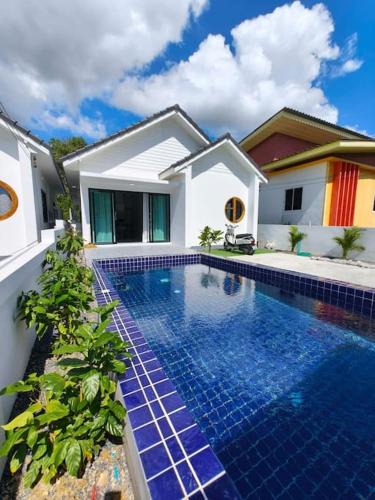 Thong Krut Villa | Waan Samui Pool Villa