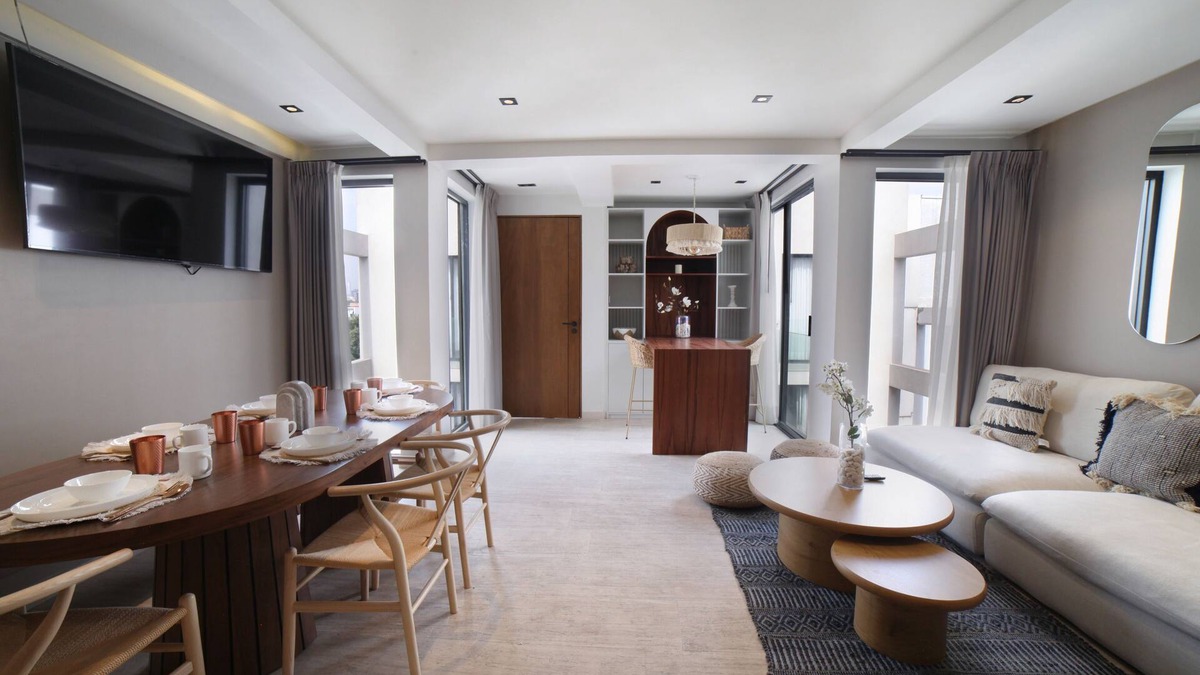 Colonia Cuauhtemoc Apartment | Wabi-Sabi Haven in CDMX s Romann