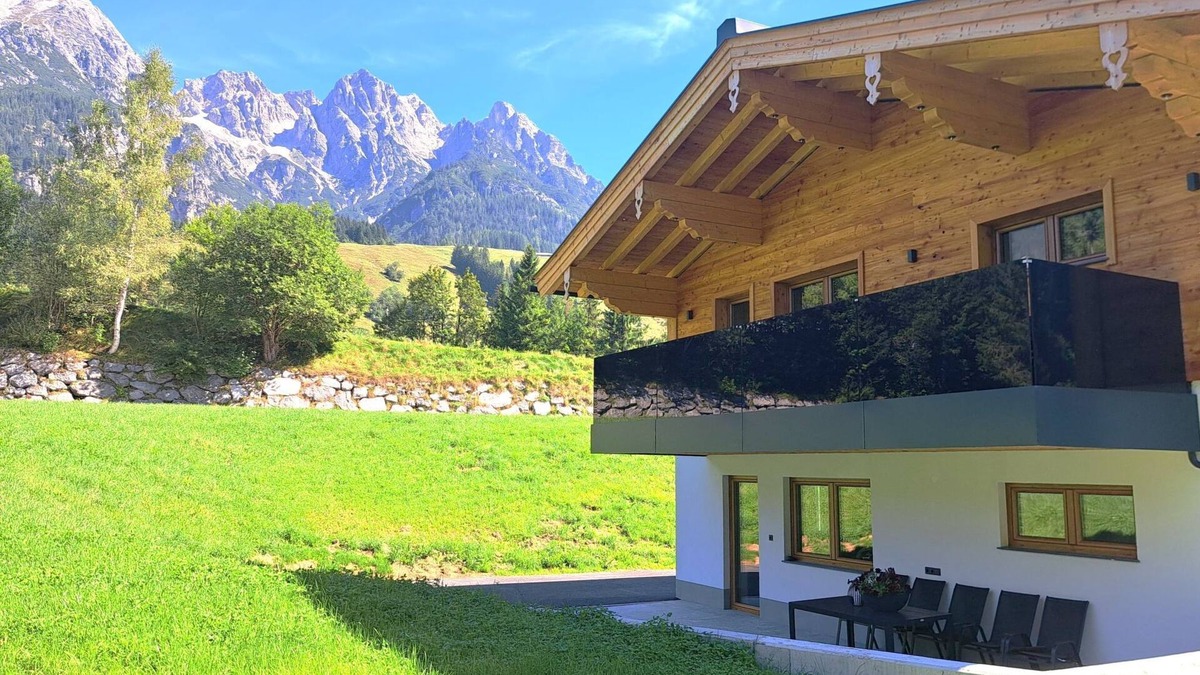 Leogang Apartment | Waidmannsheil - 67qm by Interhome