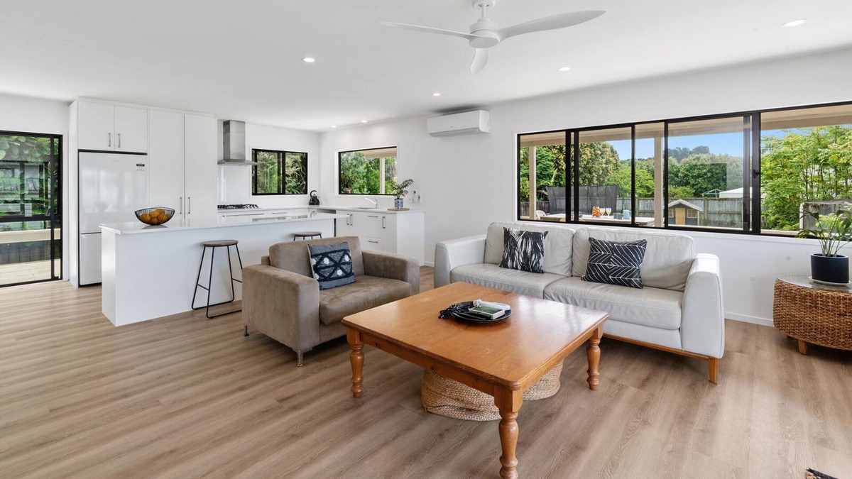Point Wells House | Waimanu Bliss Escape - Point Wells Holiday Home