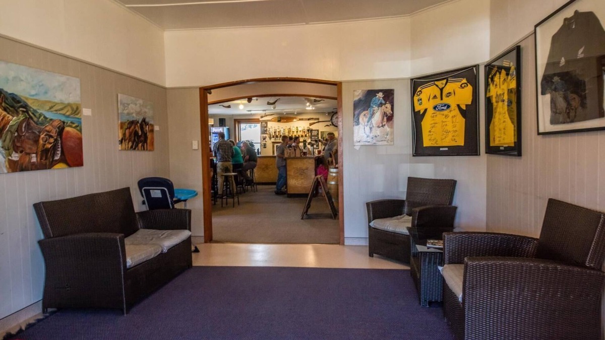 Waipiata Hotel | Waipiata Country Hotel
