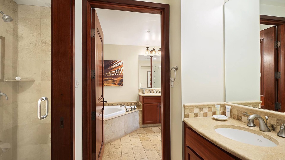 Wailua Apartment | Waipouli Beach Resort Garden View 1 BD 2 BA