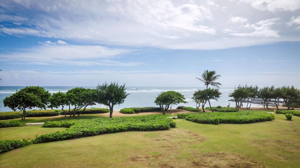 Wailua Condo | Waipouli Beach Resort Oceanfront 2 BD 3 BA