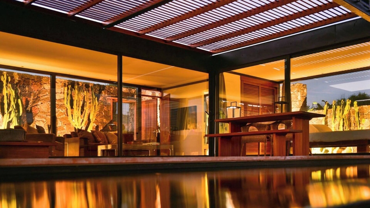 Pajara Villa | Wake up to nature in this modern glass house
