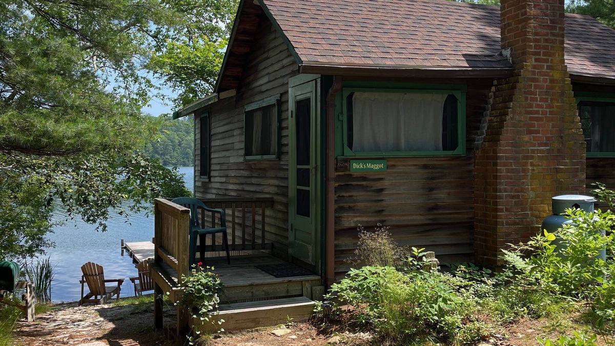 Plymouth Cabin | Wake up to the sound of gentle waves and breakfast overlooking the lake.