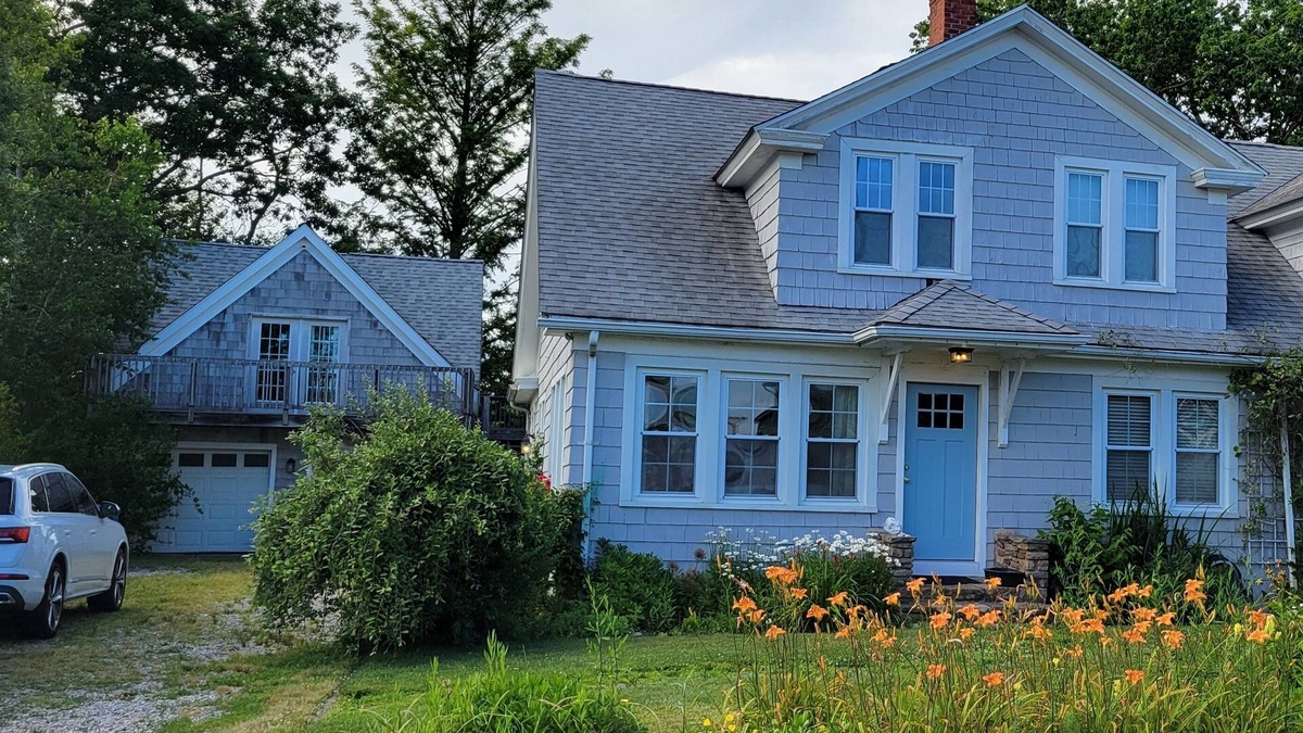 Westbrook Center House | Wake up with Views of the Ocean