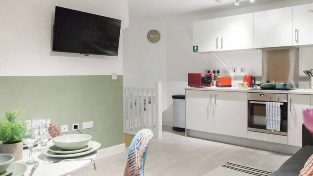 Wakefield Apartment | Wakefield Hideaway – 2BR Comfort for 4
