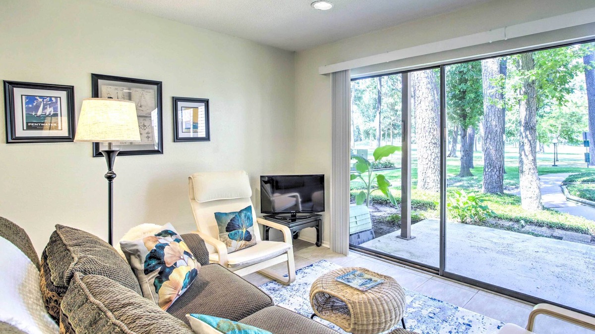 Walden on Lake Conroe Condo | Walden Golf Course Condo Near Lake Conroe!