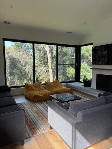 Hepburn House | Waldhütte your enchanting forest retreat!
