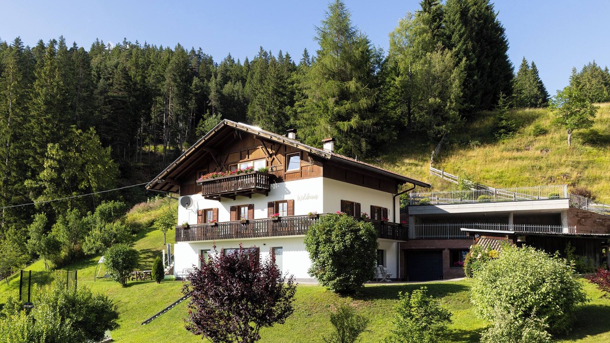 Obereggen Apartment | Waldhaus-nature-hiking-skiing