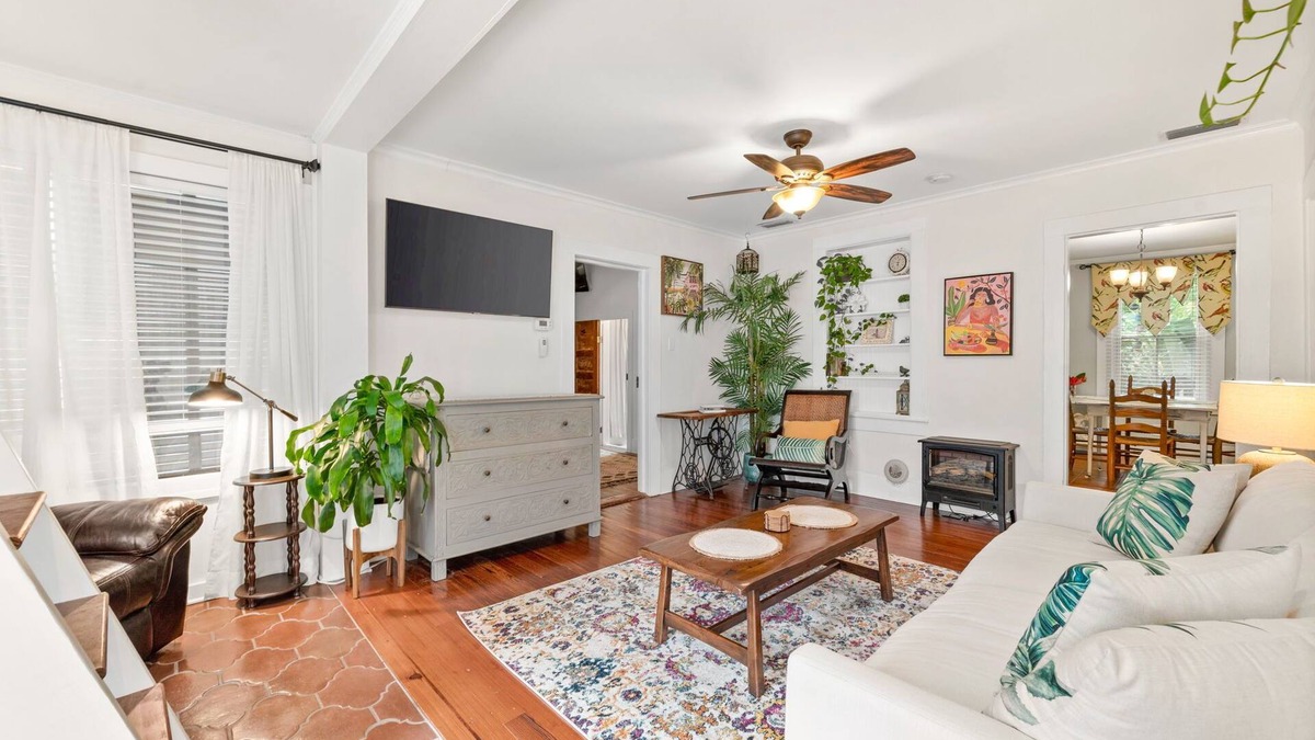 St. Augustine Cottage | Walk Everywhere! Upgraded Cottage circa 1883, Vilano Beach Just Minutes Away