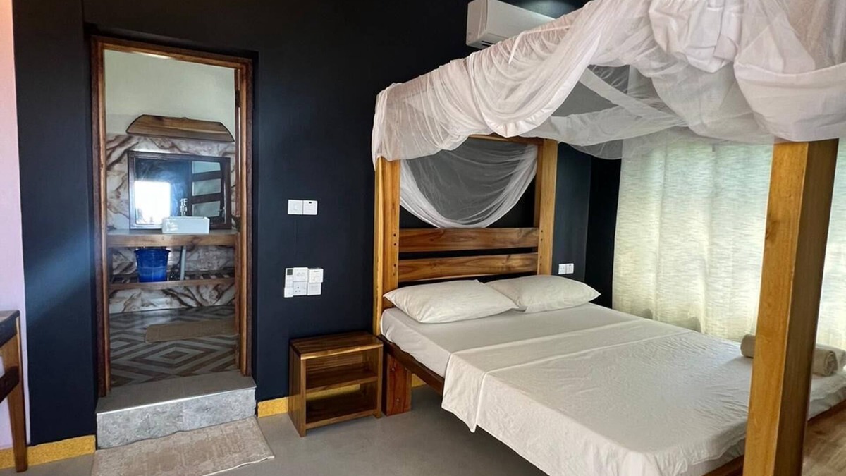 Nungwi Hotel | Walk in the jungle of bananas and have the oxygen of your life