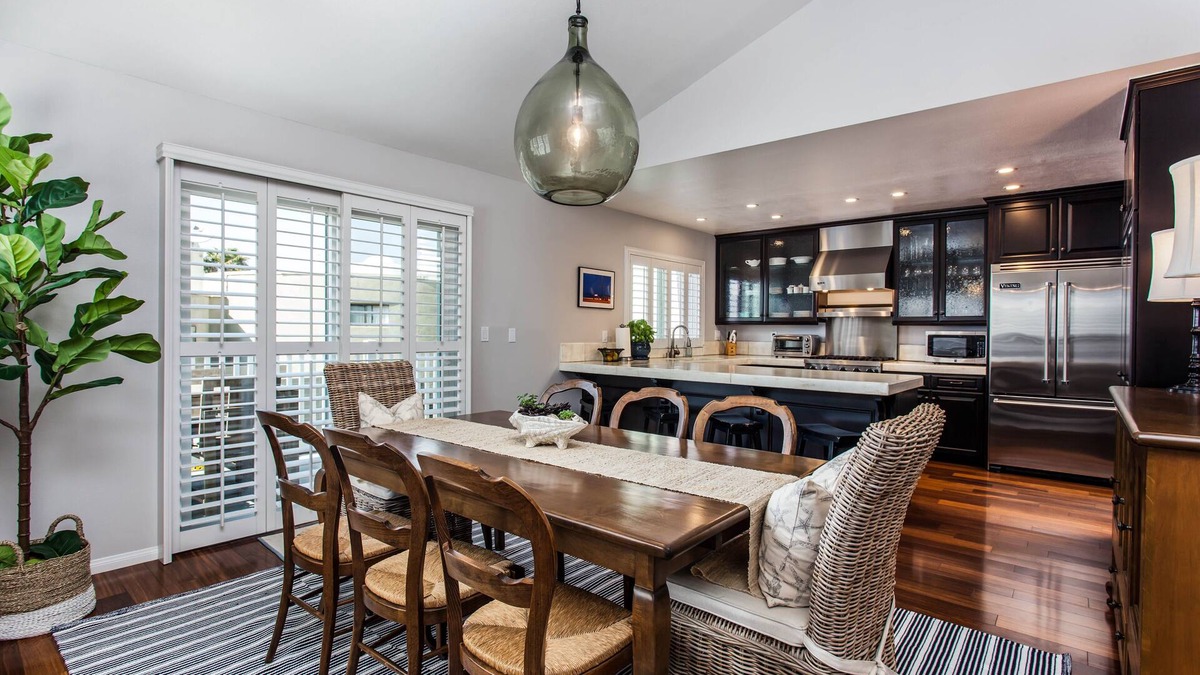 South Redondo Condo | Walk or bike to beach, restaurants, Redondo Beach Pier. Ocean view