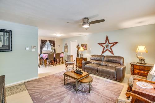 Hot Springs House | Walk to Bathhouse Row Dog-Friendly Home!