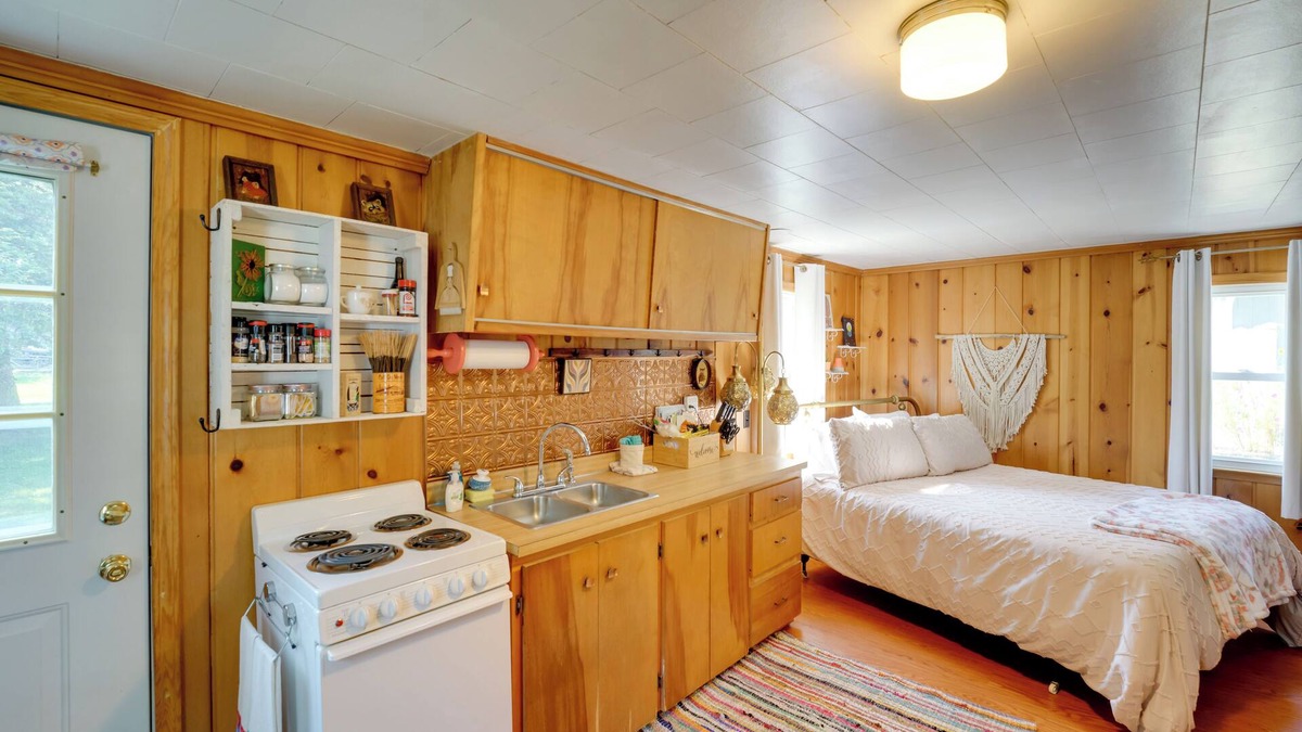 Port Austin Apartment | Walk to Beach Access! Chic Port Austin Studio