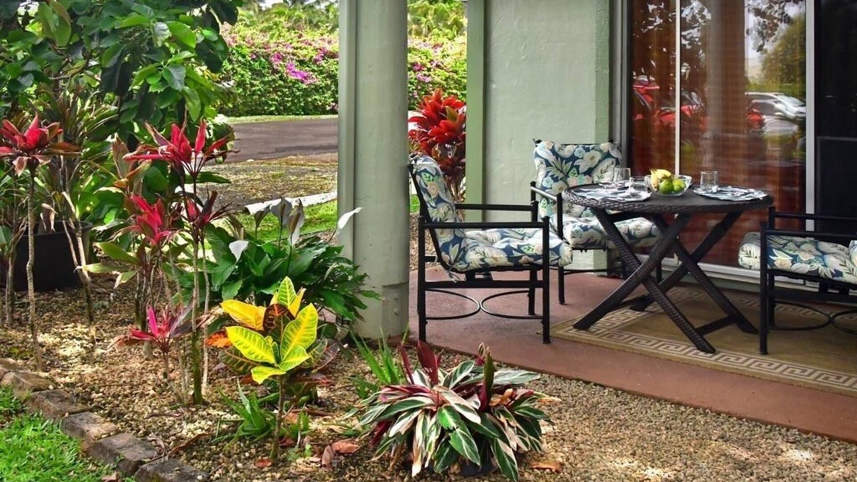 Princeville Condo | Walk To Beach - All Newly Furnished - 2 Bdrm+ Loft Bdrm/2 Bath - WiFi- HDTV