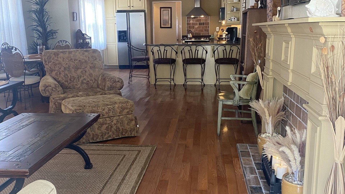 Gulfport House | Walk to beach and casinos from charming historic home, fenced yard/pets ok