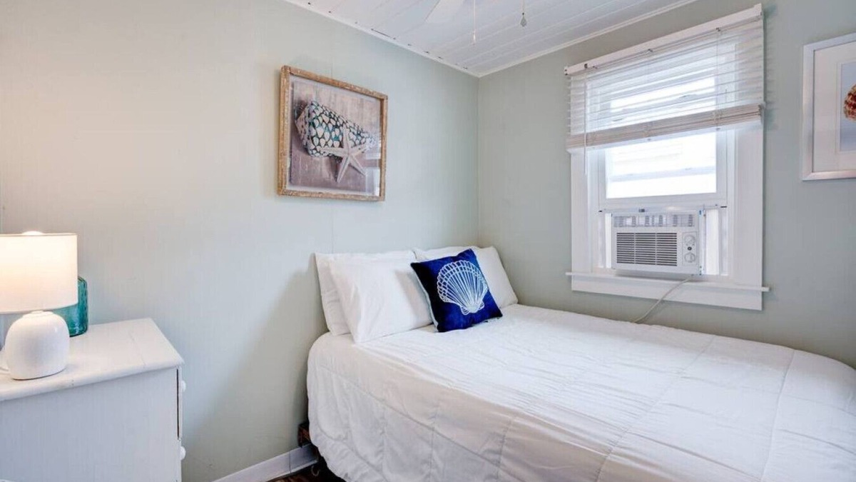 Hampton Apartment | Walk to beach combo 2&3