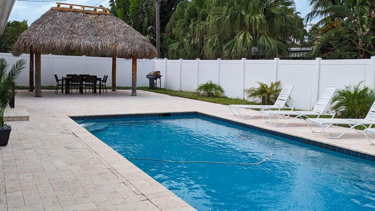 Santa Barbara Estates House | ~ Walk to Beach & Dining! ~ Private House with Pool