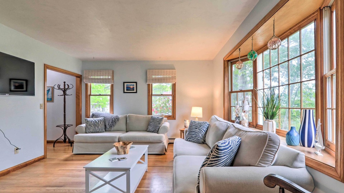 Hyannis Cottage | Walk to Beach & Main Street: Hyannis Cottage