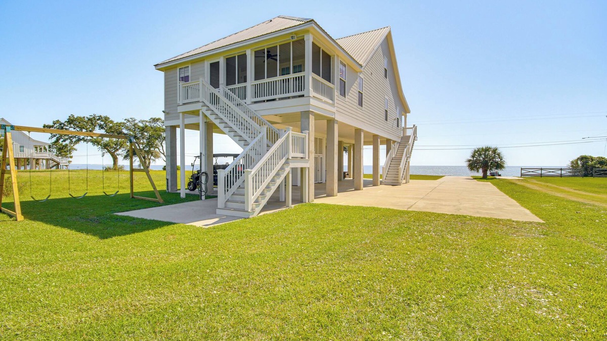 Waveland House | Walk to Beach: Oceanfront Home w/Outdoor Kitchen