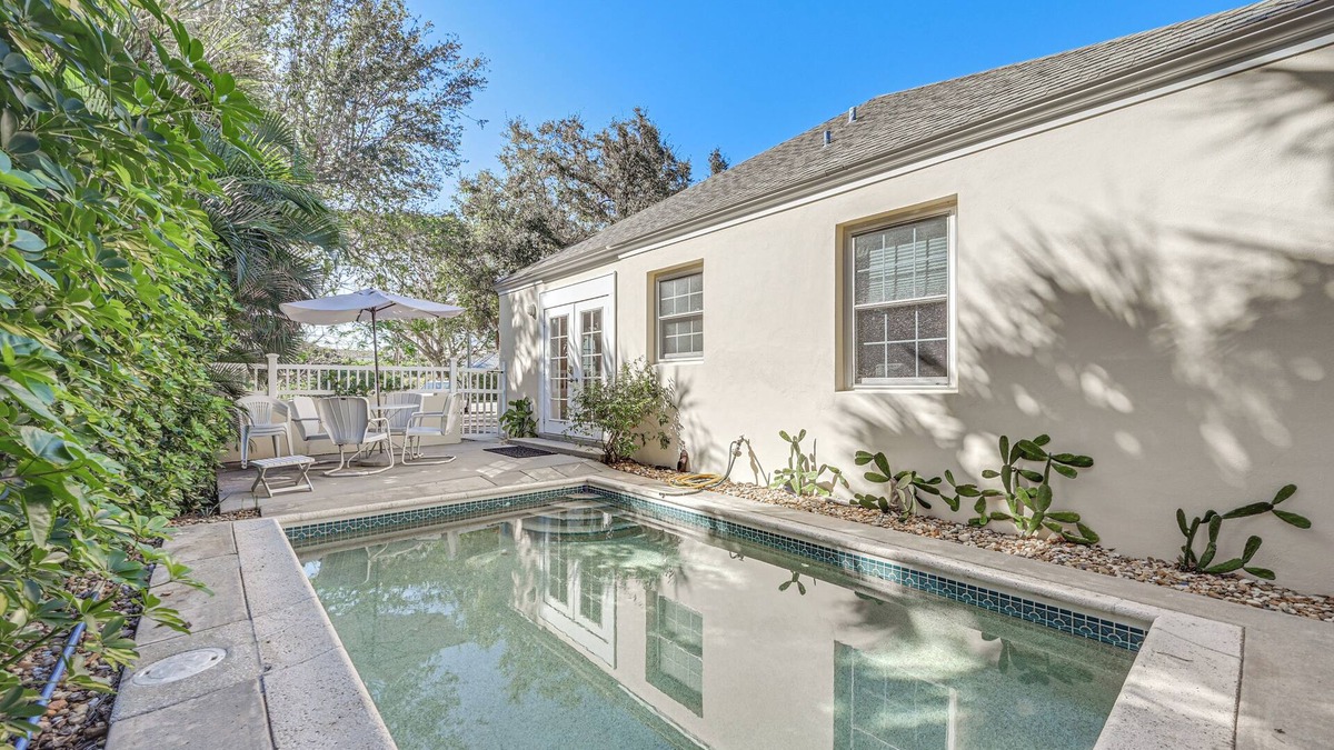 Coquina Sands House | Walk to Beach: Old Naples Escape w/Private Pool!
