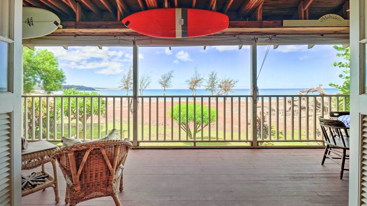 Maunaloa House | Walk to Beach: Paniolo Hale Townhome w/Ocean View