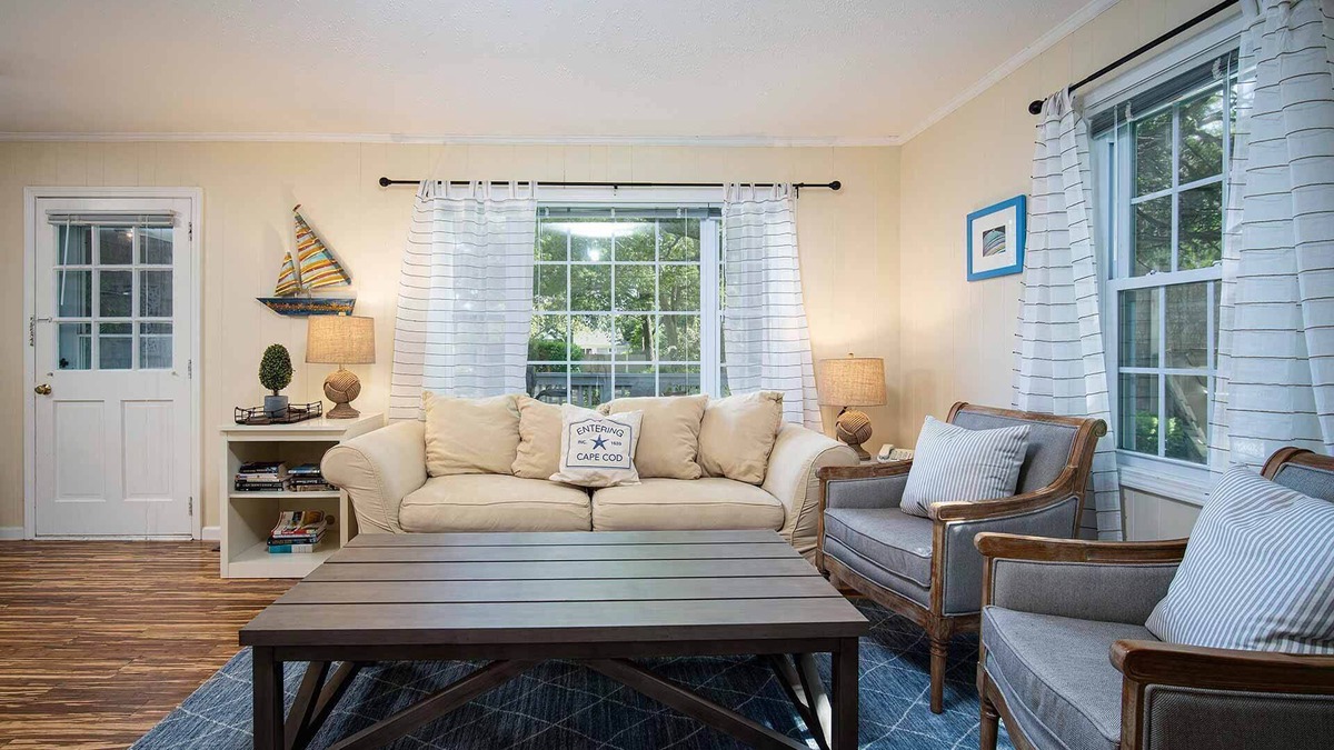 Hyannis Apartment | Walk To Beaches, Main Street, and Harbor. 1BR Cottage. Quiet Area. Captain Gosnold Village 16A