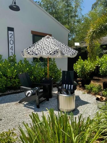 Fort Myers River District Apartment | Walk to Best Eats and Shops and Stay in Style