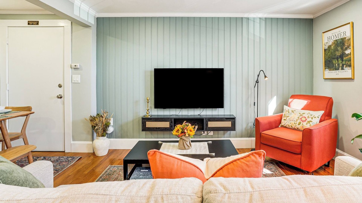 Harbor View - Orient Heights Apartment | Walk to Constitution Beach: Mid-Century Boston Gem