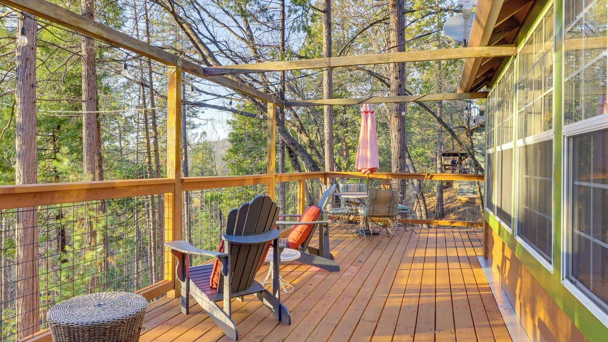 Twain Harte Cabin | Walk to Downtown + Lake: Twain Harte Cabin