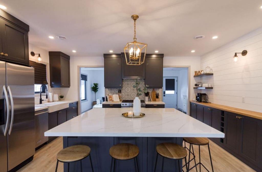 Prince Edward House | Walk to Downtown Picton, 4-bedroom